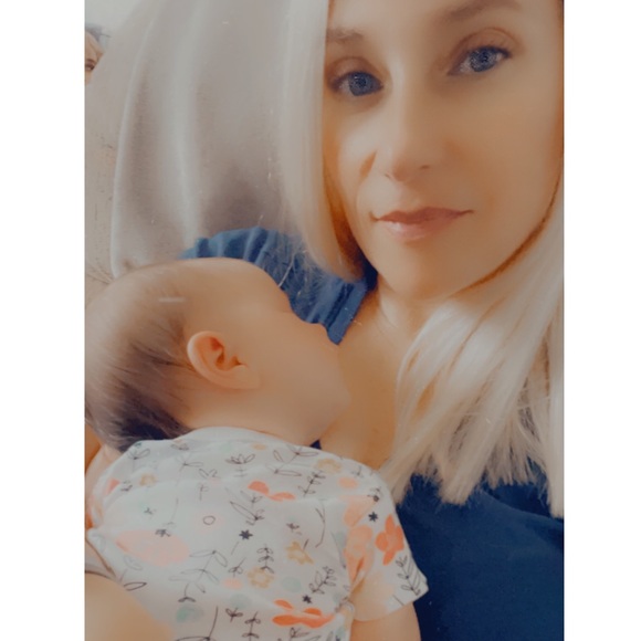 Meet Your Fellow Posh Addict 💜 - Picture 6 of 9